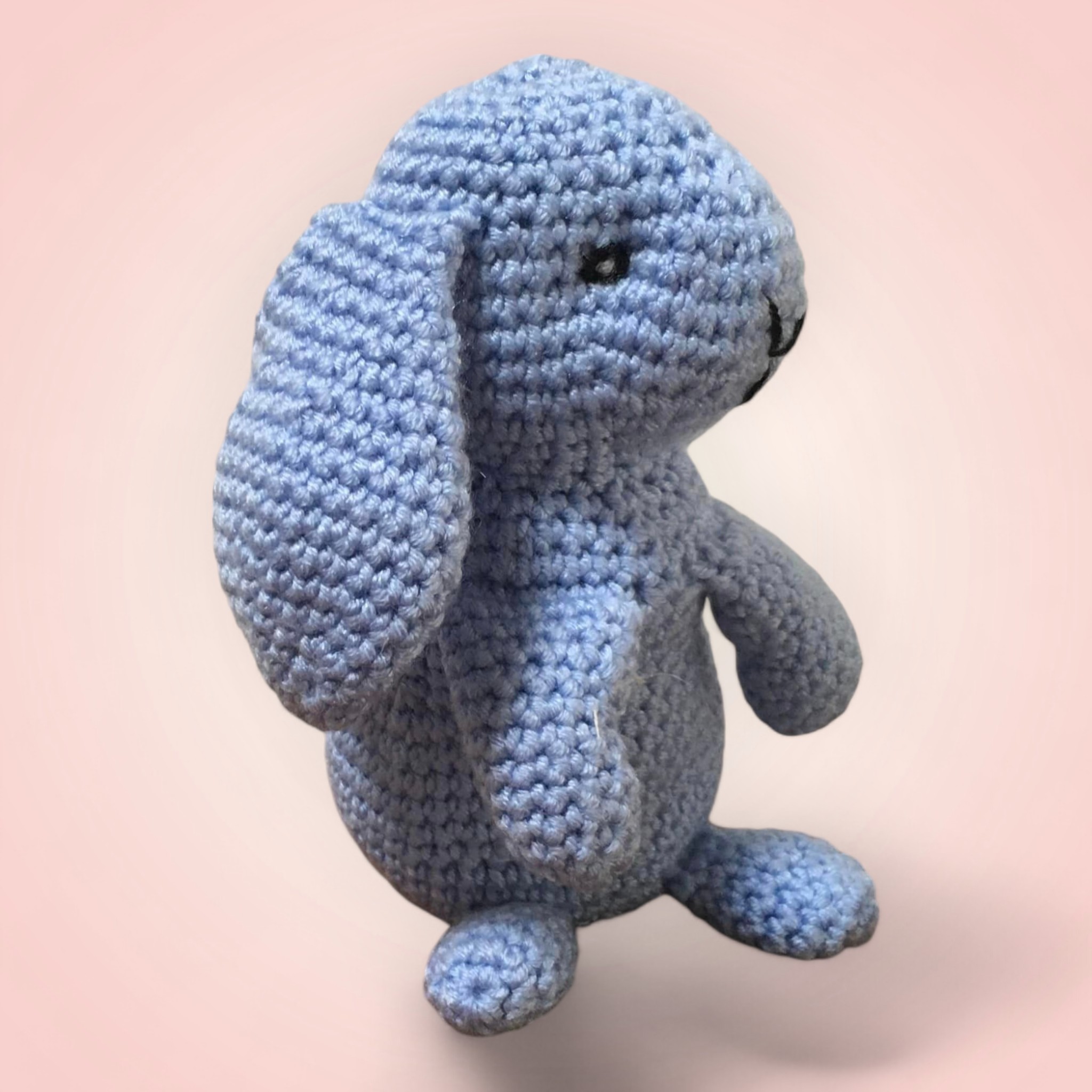 Peluche Lapin Bleu - Douceur et Tendresse 3 Peluche Lapin Bleu - Douceur et Tendresse – Image 3