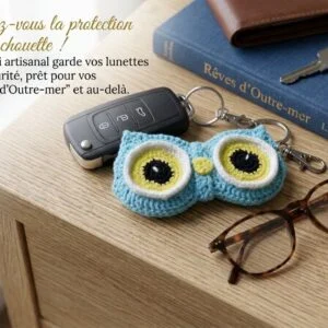Porte-lunettes hibou au crochet, en situation, autre angle